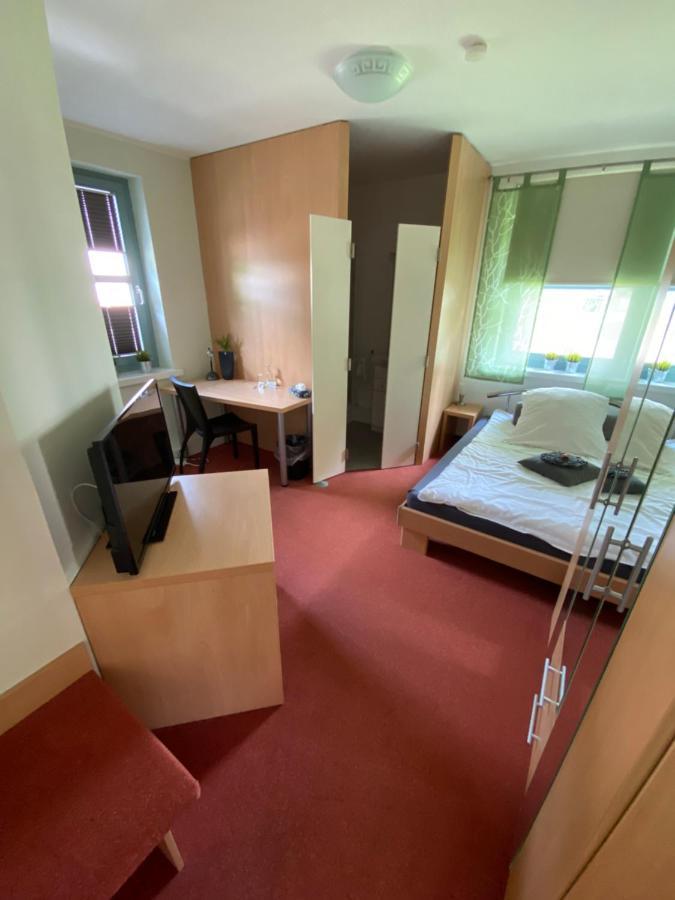 HoTel Ahrbergen ภายนอก รูปภาพ